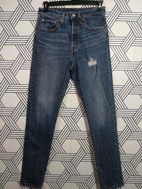 Levi 501 Distressed Button Fly women's Jeans Size 26x30